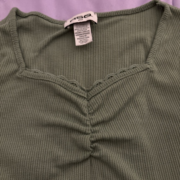 Girls RSQ green long sleeve - Picture 2 of 12